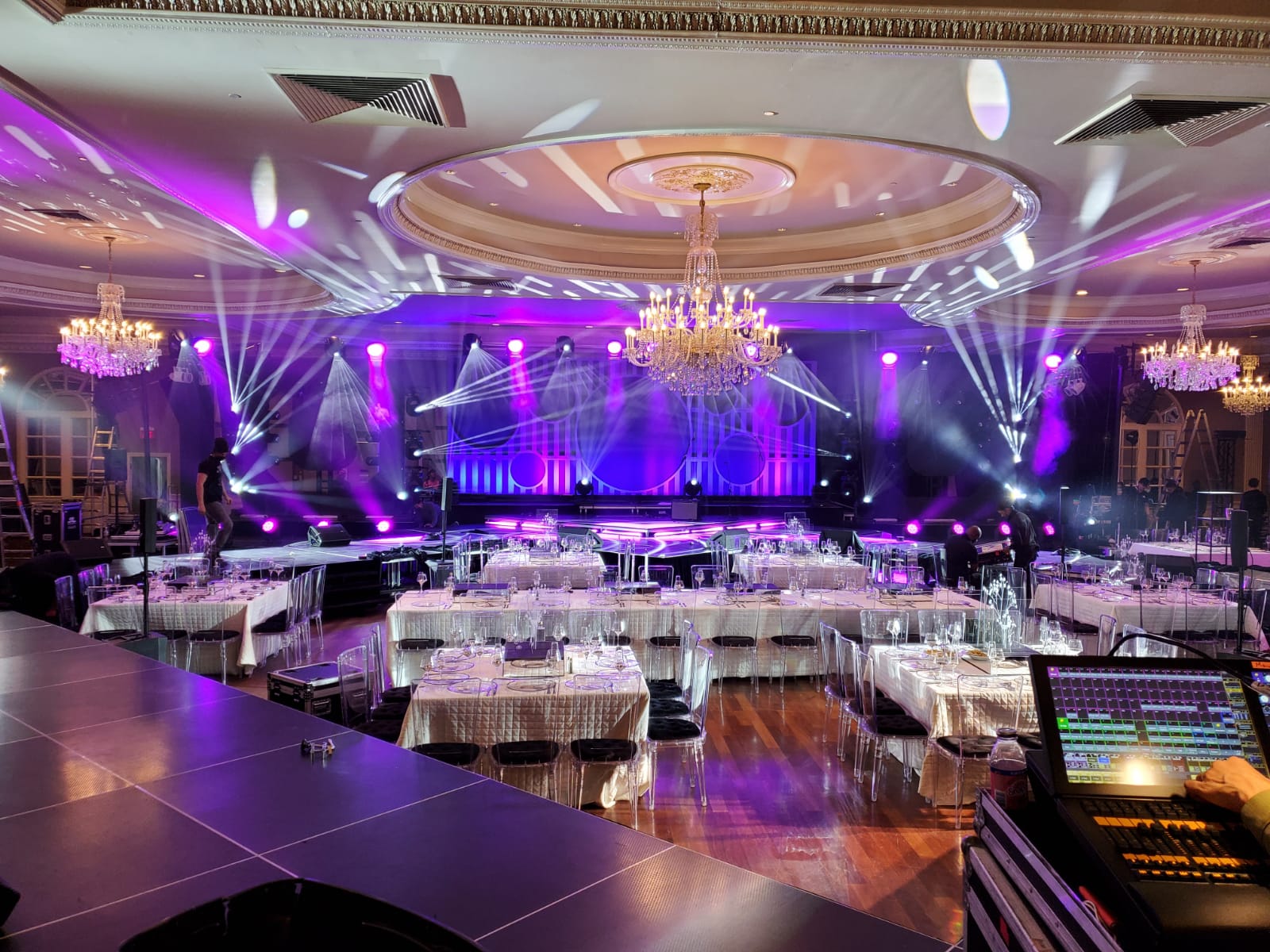 Challenges Of Running Fiber Across Huge Venues